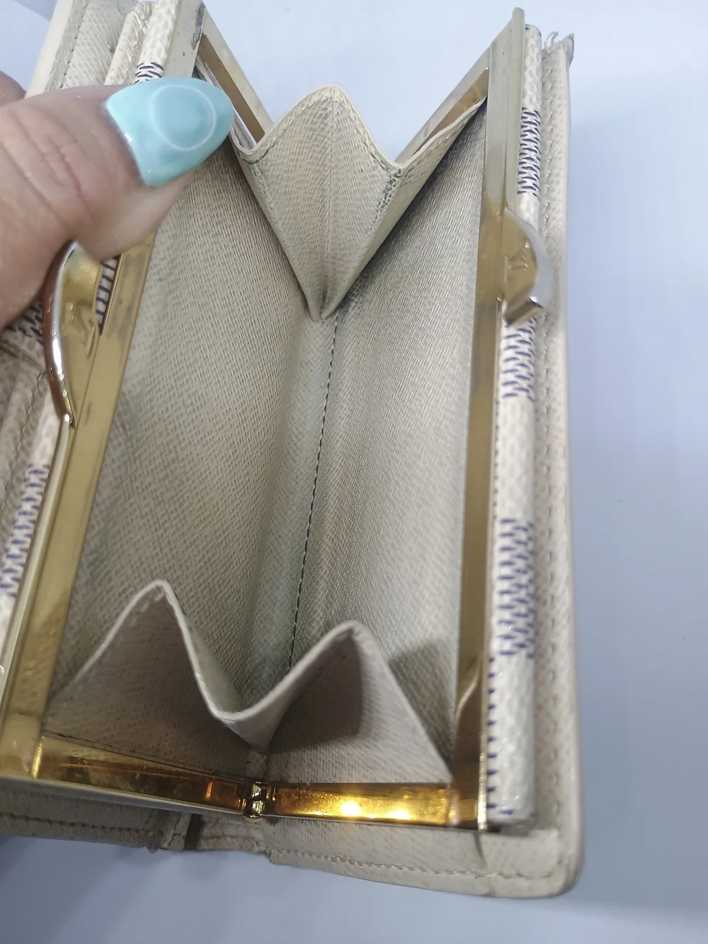 PROJECT(ISH) LOUIS VUITTON AZURE KISS LOCK DAMIER - Picture 6 of 15